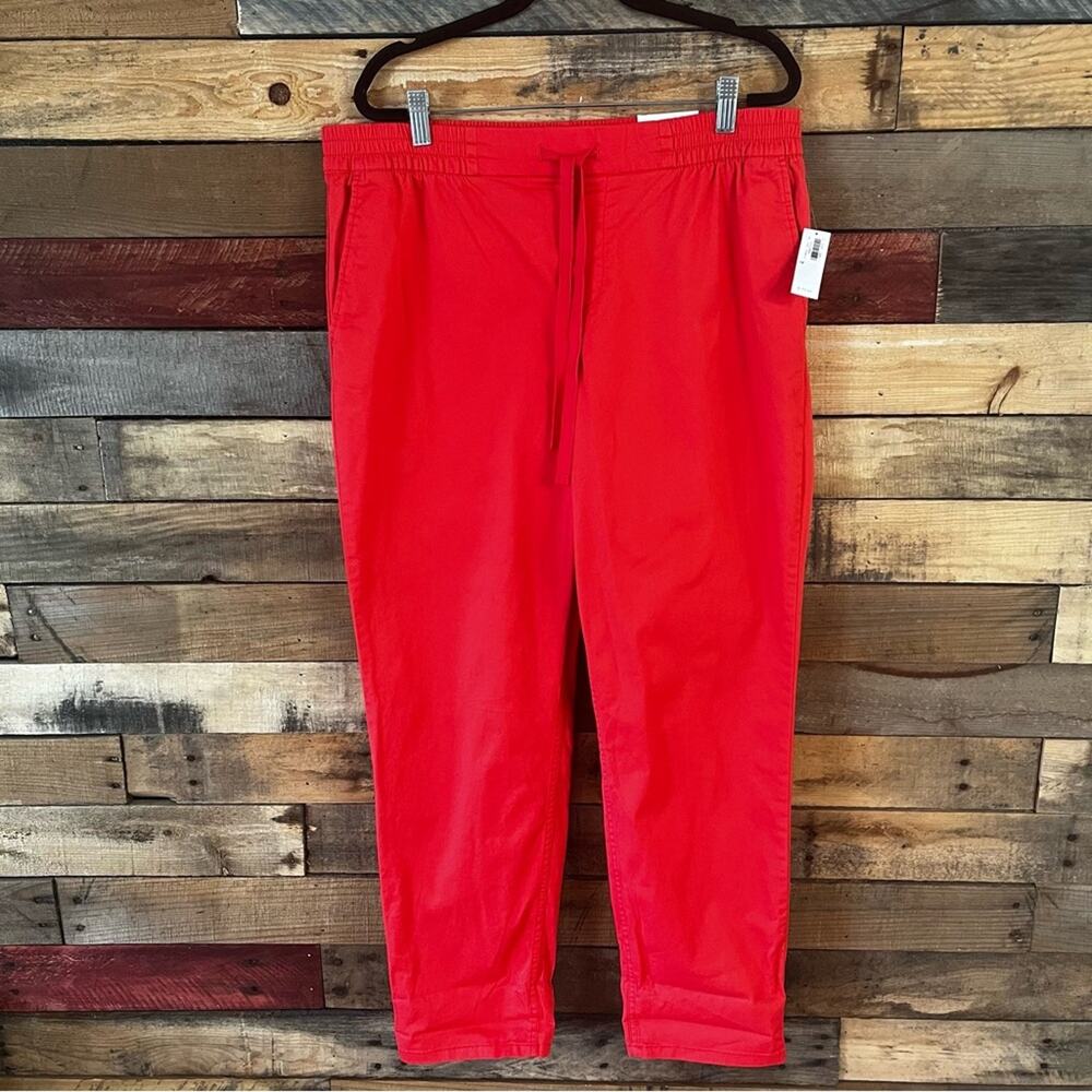 Old Navy Coral Crops Size 12